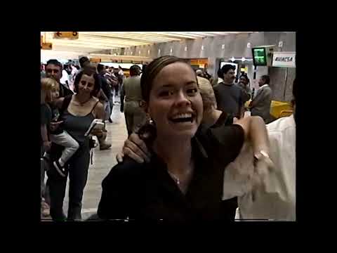 2000 Tania Ortega - familia aeropuerto Guadalajara despedida