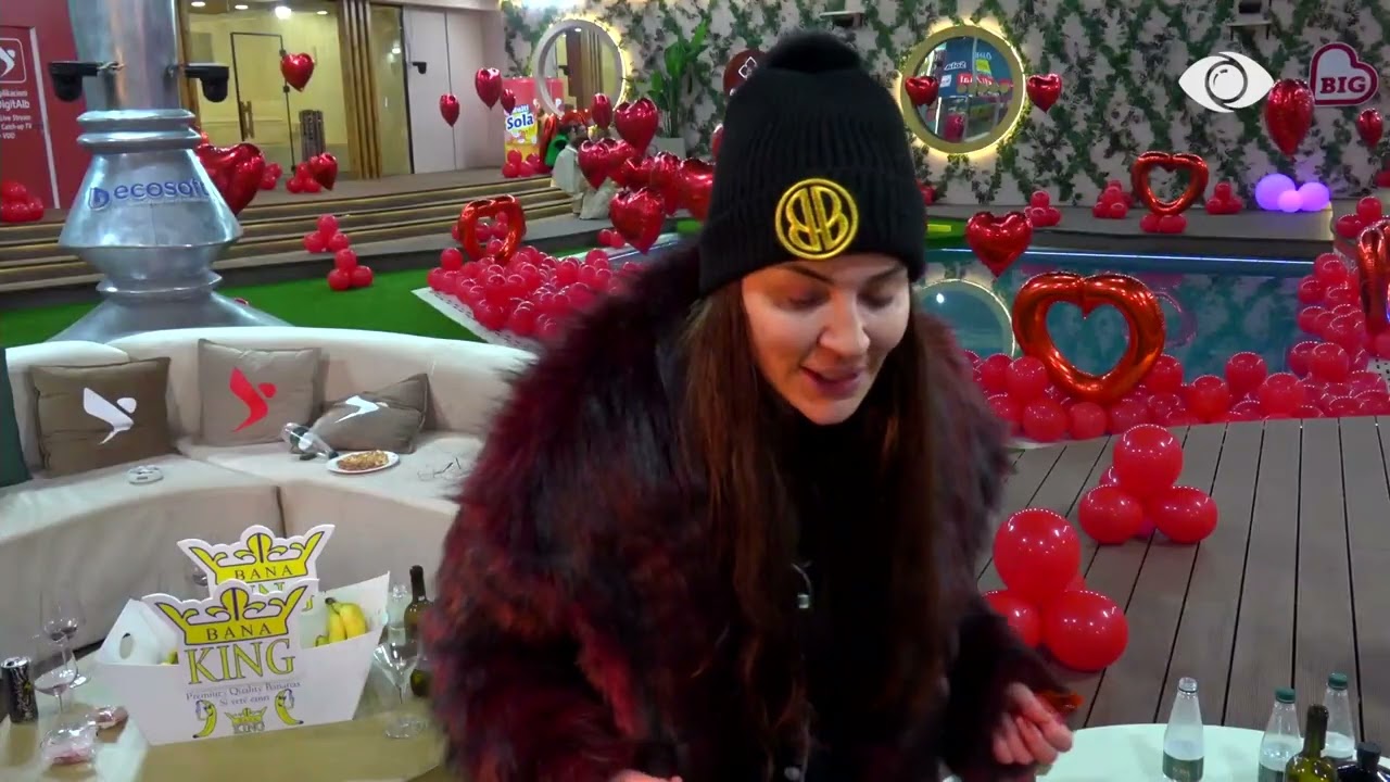 “Natën e mirë…”/ Rozana interpreton një këngë për Gjestin