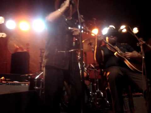 OI BLUES BY NIGHT 2009 COM BILLY BRANCH E CARLOS JOHNSON III