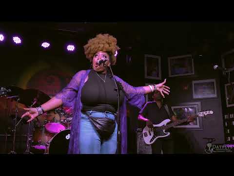 Halie Musica Annika Chambers JP Soars Funky Biscuit Monday Night Jam2021 12 06 Boca Raton Florida