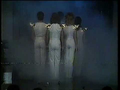 Manuel Taravilla, baila, WE ARE THE WORLD, con Ballet"Entre Amigos", en TVE