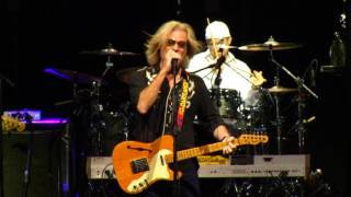 Daryl Hall &amp; John Oates  performing @ the Lakeview Amphitheater, Syracuse, NY June 25, 2016