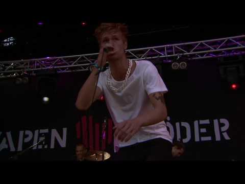Vapenbröder - Kör Från Noll Live @ Skärgårdsfesten 2015