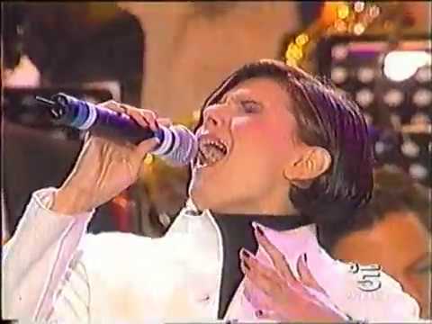Matia Bazar (con Silvia Mezzanotte) Ti Sento (Live 2000) Milano