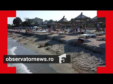 Plaja Diana din Saturn, distrusă de furtună. Valurile de doi metri au muşcat din plajă