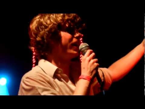 LO STATO SOCIALE - Mi sono rotto il cazzo - live Segrate MI Magnolia 25 04 12.MOV