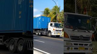 Download lagu KONVOI 2 TRUK HINO TRAILLER PANJANG MUATAN BOX KONTAINER SANGAT BERAT #shorts #trending #subscribe mp3