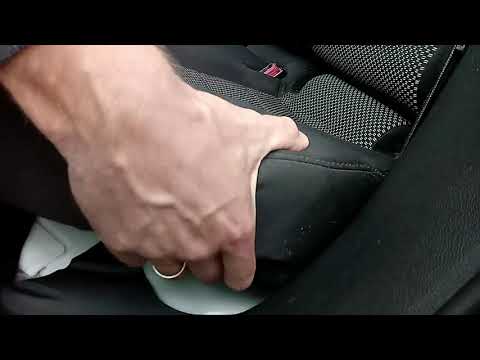 Demontage hintere Sitzfläche Skoda Octavia