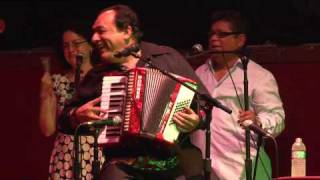 Maria de los Guardias y Coplas Nicas - Carlos Mejia Godoy