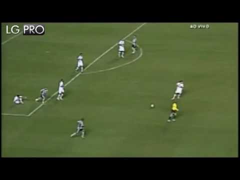 Drible Hernanes (São Paulo 3 x 1 Botafogo)