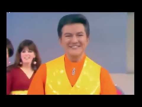 Does This Make You FEEL GROOVY? Yikes! Liberace!