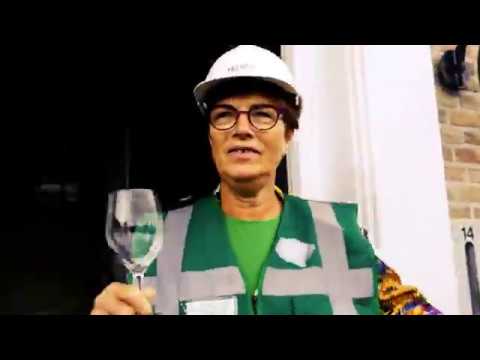 lipdub Pink Raise your Glass