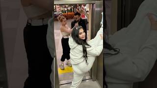 Токсичная девушка и красивый парень