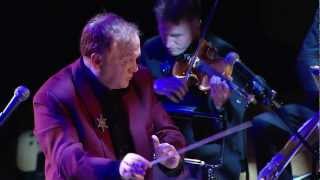 Mike Batt - Caravan Theme (Live at Cadogan Hall)
