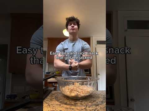 Easy Tuna And Rice Snack #fitnessshorts #bulk #bodybuilding #gym #gymlife #fitness #tuna #creatine