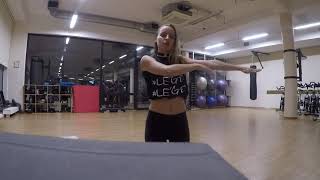 LeesaGoGo объясняет очередное движение