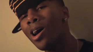 Lee Carr performs new single "Breathe"