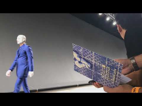 Casa cheia na Moda Lisboa para ver Nuno Gama