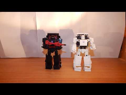 Earthrise Runamuck and Runabout Stop Motion