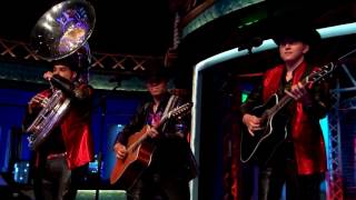 Noches Con Platanito - Ariel Camacho y Los Plebes Del Rancho &quot;Te Metiste&quot; - EstrellaVideos Exclusivo