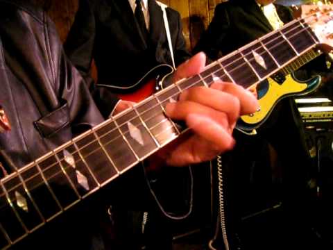 NOKIE EDWARDS + VENTURESMANIA - "DIAMOND HEAD"