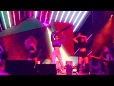 180928 Yoona dance Meghan Trainor's Watch Me Do - Singapore fanmeeting