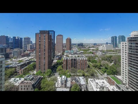 A River North / Gold Coast J-plan 1-bedroom at Chestnut Place