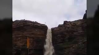 preview picture of video 'झोजेश्वर महादेव Amazing waterfall,लहसोड़ा सवाई माधोपुर राजस्थान'