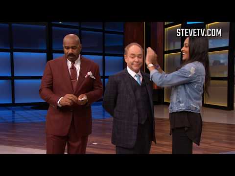 Penn & Teller Attempt Mind-Blowing Card Trick On Steve Harvey