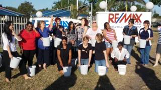 preview picture of video 'Ice Bucket Challenge 2014'