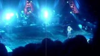 Kelly Clarkson - I Hate Myself For Losing You , 22nd Feb 06