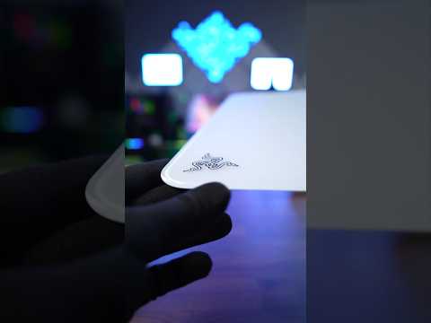 All glass, all class. Zero in on a perfect aim with the #Razer #Atlas 🎯