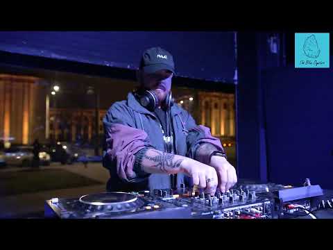 The Blue Oyster: Sean / 08.01 / 19 - 20