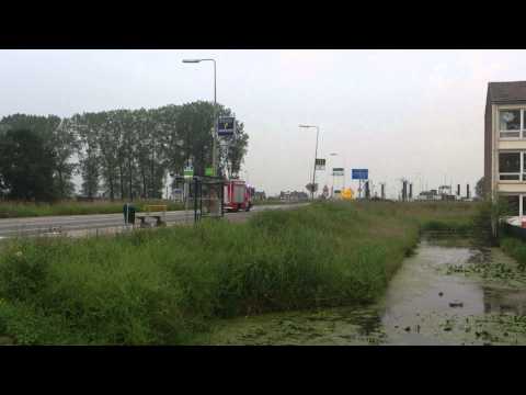 Prio1 Brandweer Gouda TS 16-3130 naar buitenbrand.
