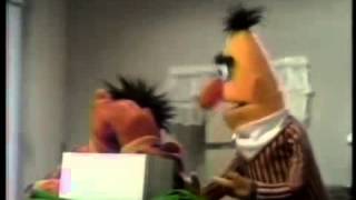 Classic Sesame Street - Ernie&#39;s Ice Cubes