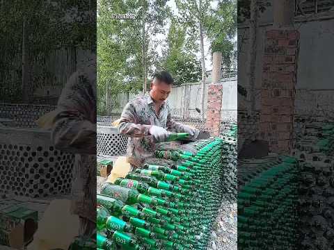 Ribuan Botol Kaca Jadi Rumah! #BotolKaca #rumahdaribotolkaca #shorts #ytactivity