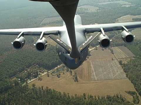 KC-135 and C-17 Airshow Demo (split at 2:20)