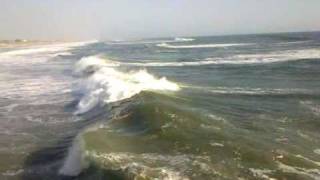 preview picture of video 'Ocean Waves from Nags Head Pier, NC, pt.1:  Hurricane Igor 9/20/2010'