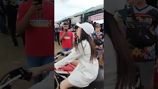 Download lagu story wa - cewek bule cantik coba pakai rx king mp3 Download lagu story wa - cewek bule cantik coba pakai rx king mp3