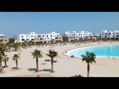 Apartment for rent at el gouna Swan lake compound with swim able lagoon veiw 3 master beds 4 baths