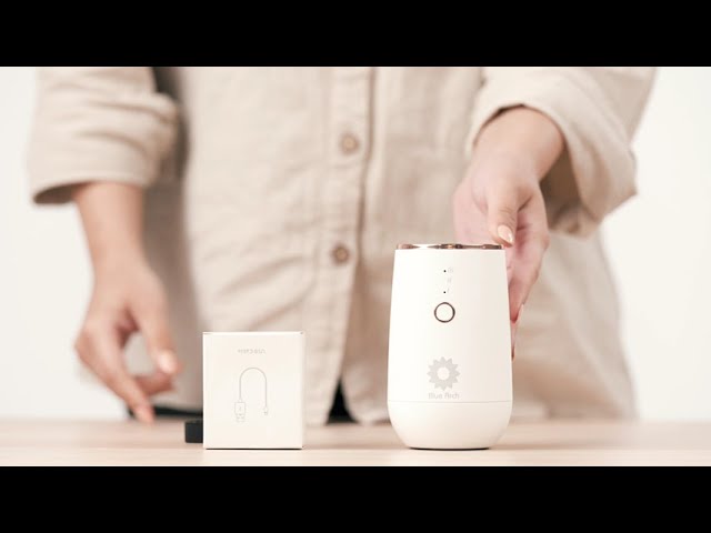 جهاز تعطير السيارة Car Aroma Plus White