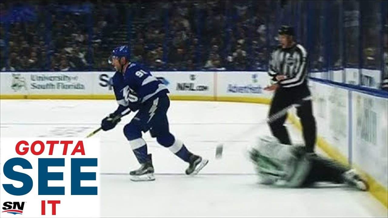 Vidéo: Steven Stamkos...a CASSÉ les CHEVILLES d'Andrew Cogliano...