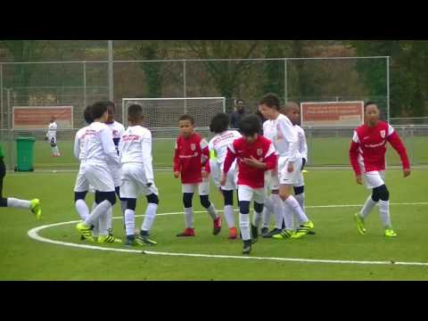 Zeeburgia JO11-1 - vv Katwijk JO11-1  7-4 (3-2)