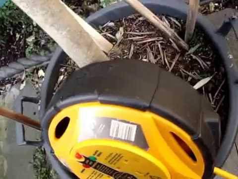 Antique Old Vintage  K B  Radio   * See Video *  The Wooden Case In Poor Condition Sell On EBay