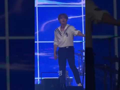 220918 Straykids 스트레이키즈 - Timeout (Leeknow focus)