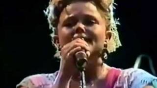 Go-Go&#39;s - Lust To Love (Rock in Rio &#39;85)
