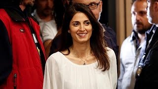 Virgina Raggi Roma'nın ilk kadın belediye başkanı oldu