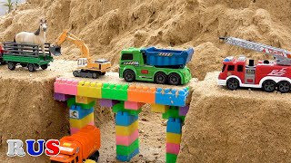 Построить блок мост! Экскаватор самосвал дорожный каток трактор полицейская машина