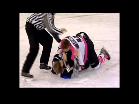 Daniel Dale vs Travis Ewanyk