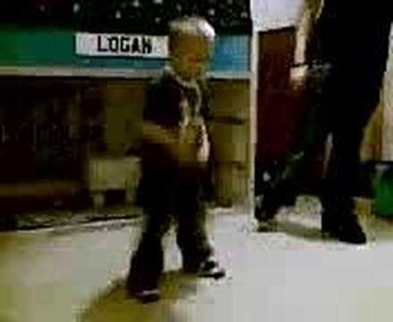 Logan Raver, Cheesy Quaver